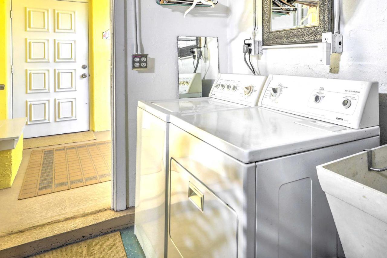 With Private Pool, 7 Mi To Beach! * Venice