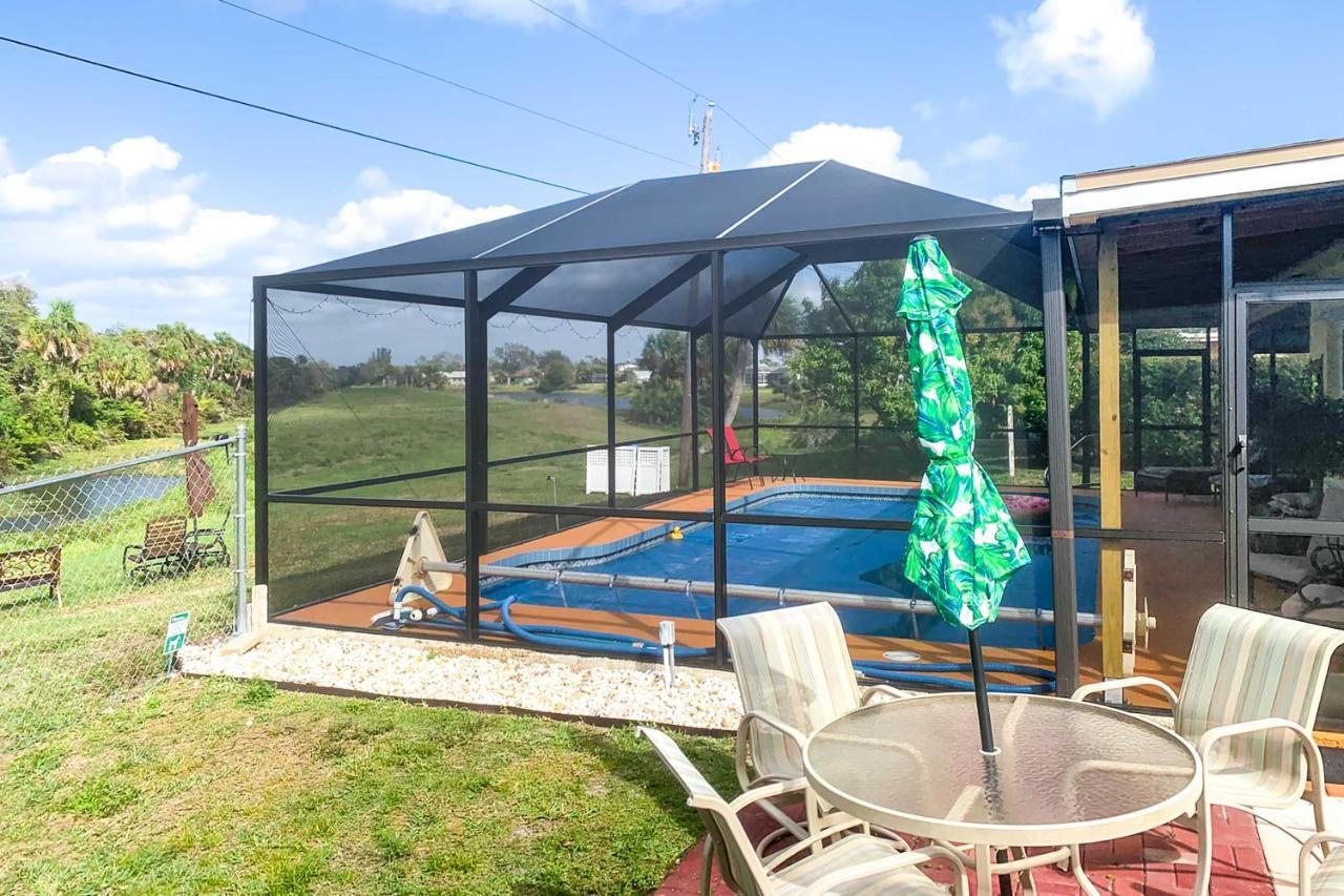 With Private Pool, 7 Mi To Beach! * Venice