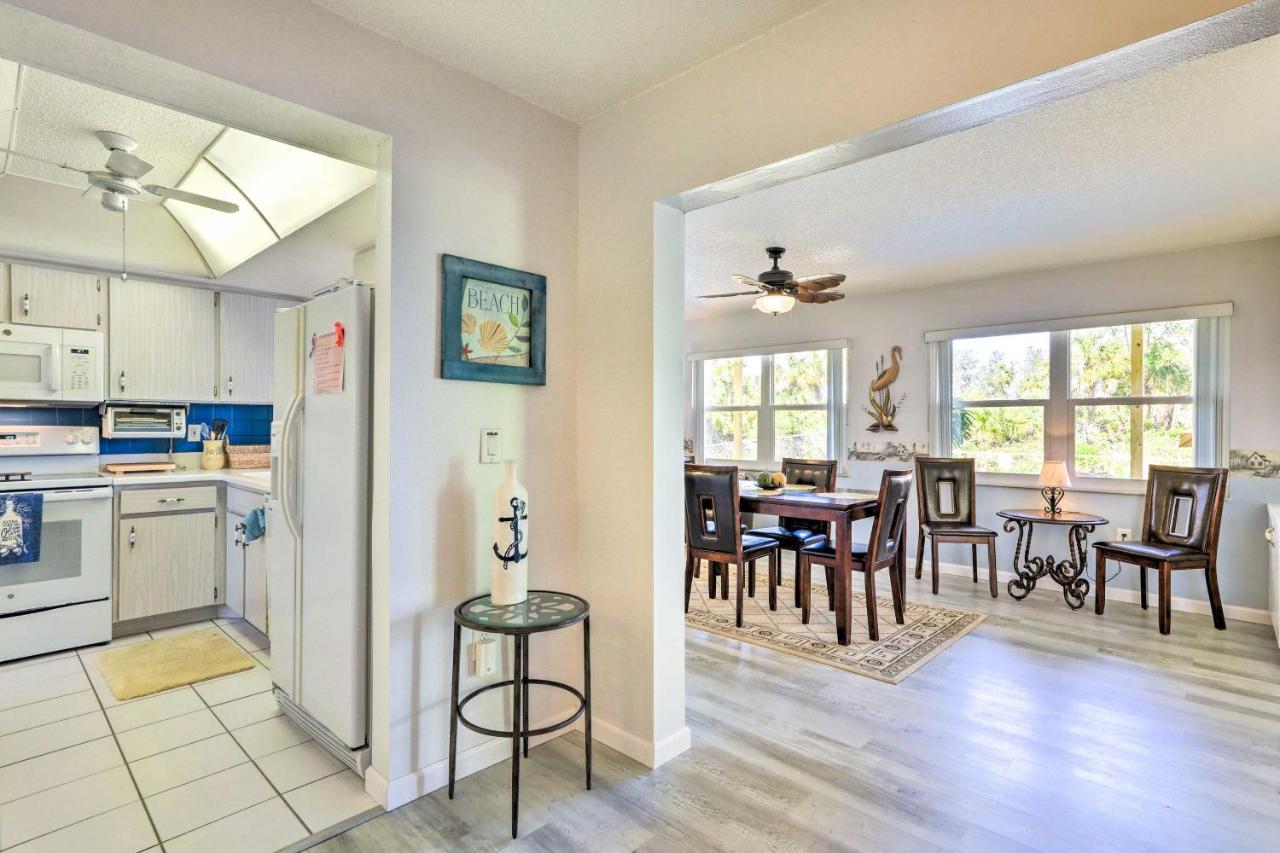 With Private Pool, 7 Mi To Beach! *