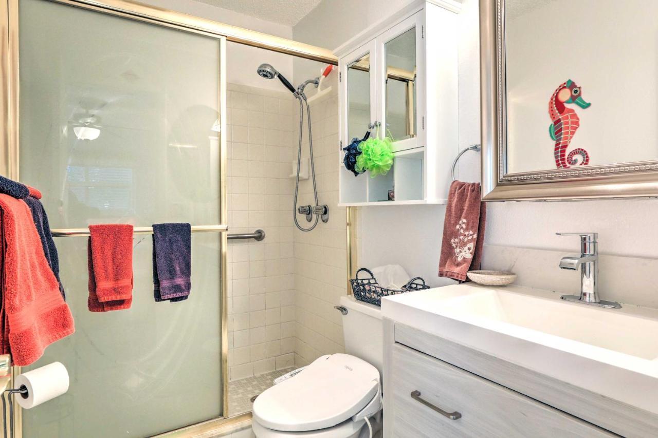 With Private Pool, 7 Mi To Beach! Venice