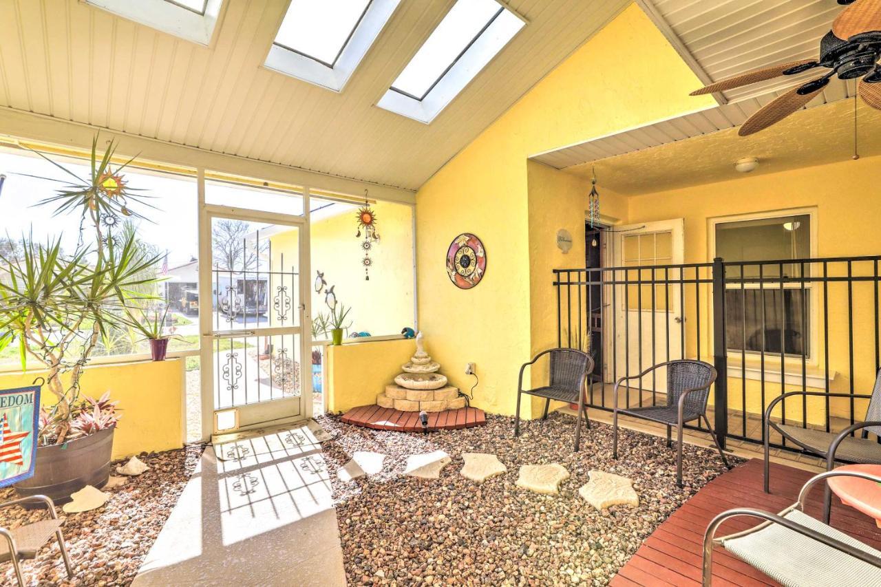 With Private Pool, 7 Mi To Beach!